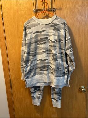 Aerie Gray Camo Sweatshirt and Joggers Set